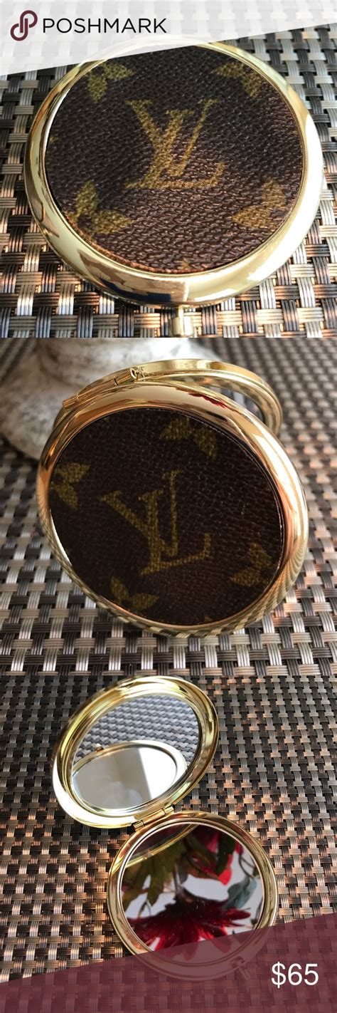 louis vuitton mirror.